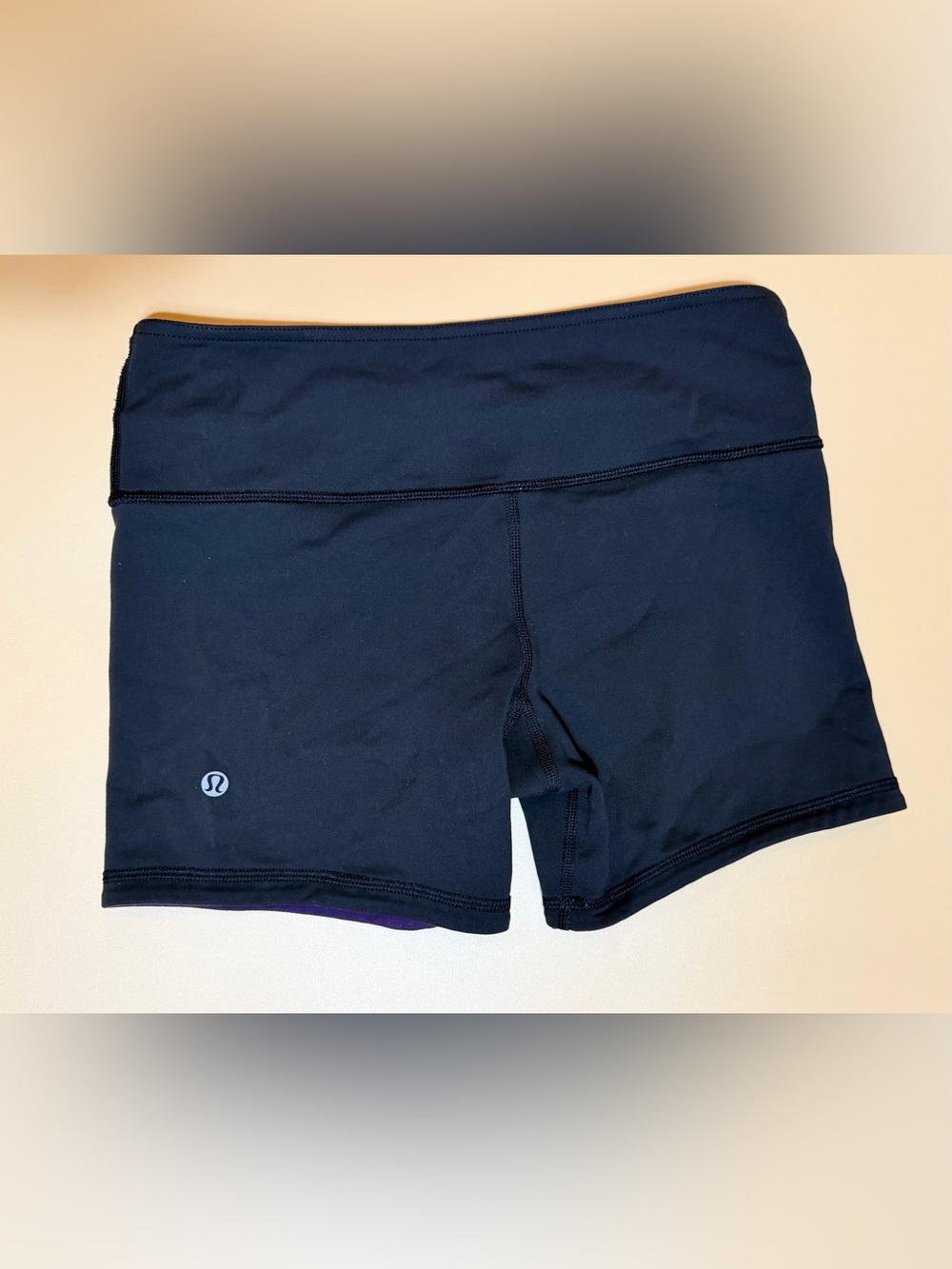 Lululemon Reverse Groove Shorts Deep Zinfandel Stripe Women’s Size 6 - Picture 10 of 10